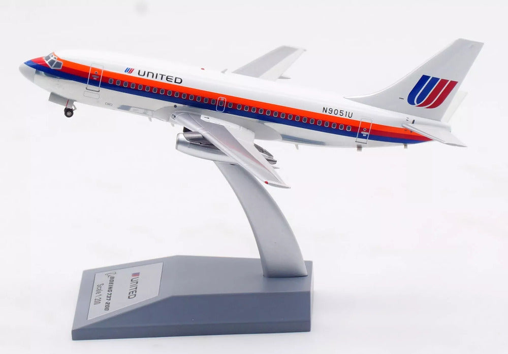 INFLIGHT 200 B737-200 UNITED REG: N9051U