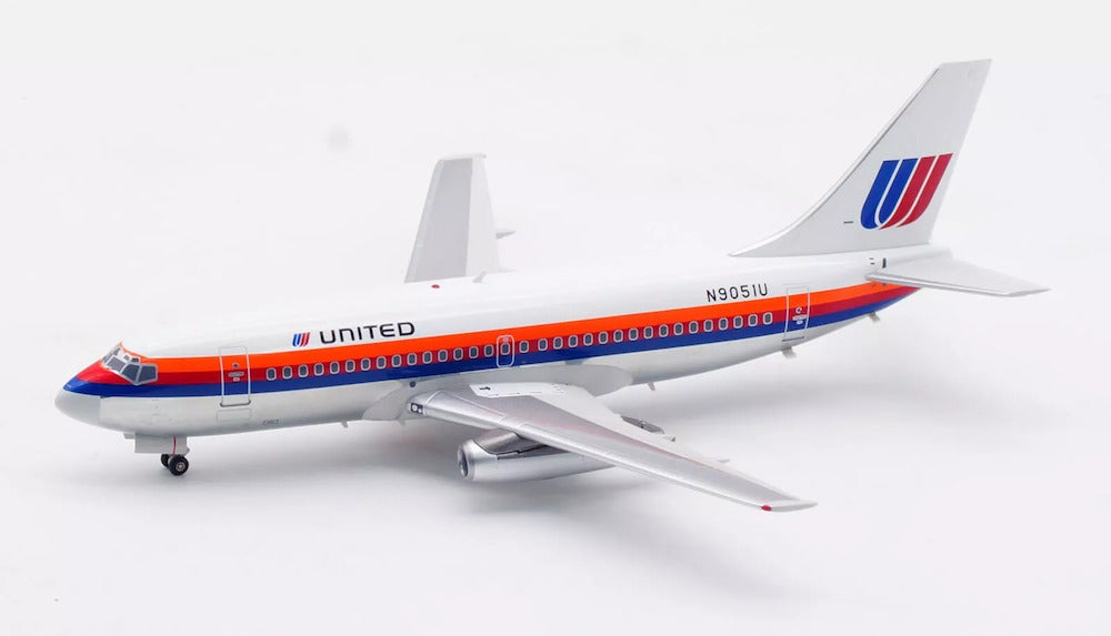 INFLIGHT 200 B737-200 UNITED REG: N9051U
