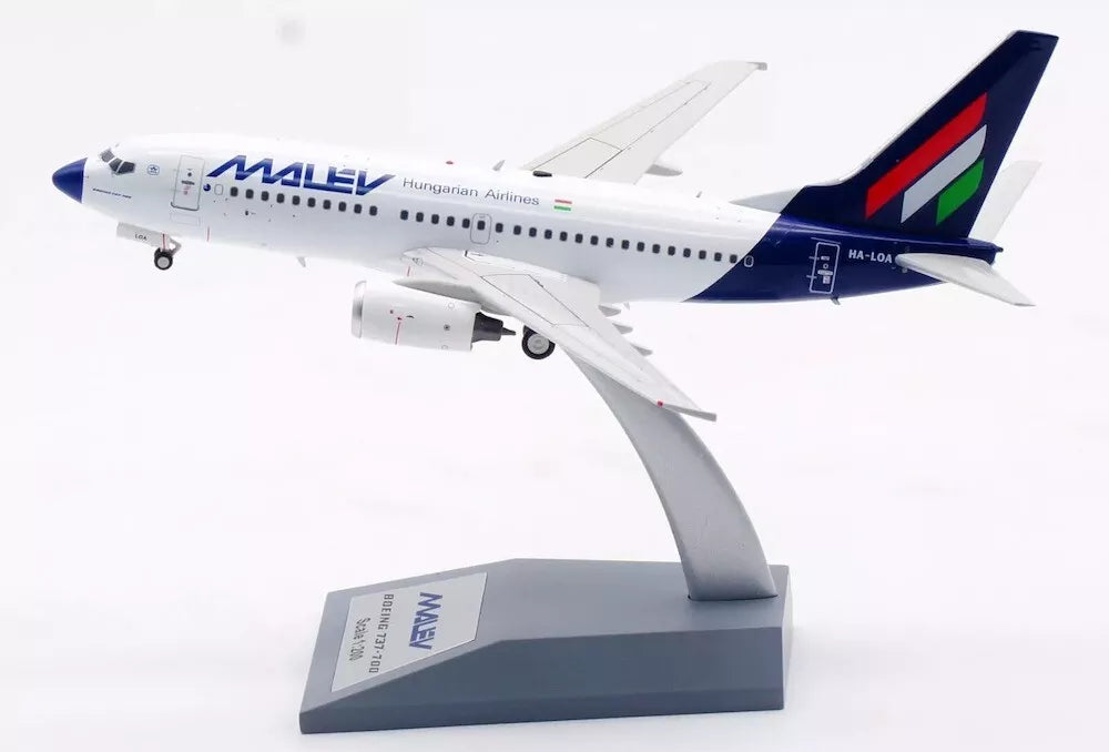 INFLIGHT 200 B737-7Q8 MALEV HUNGARIAN AIRLINES REG: HA-LOA