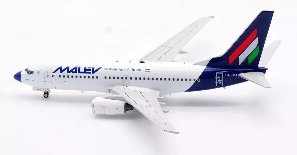 INFLIGHT 200 B737-7Q8 MALEV HUNGARIAN AIRLINES REG: HA-LOA