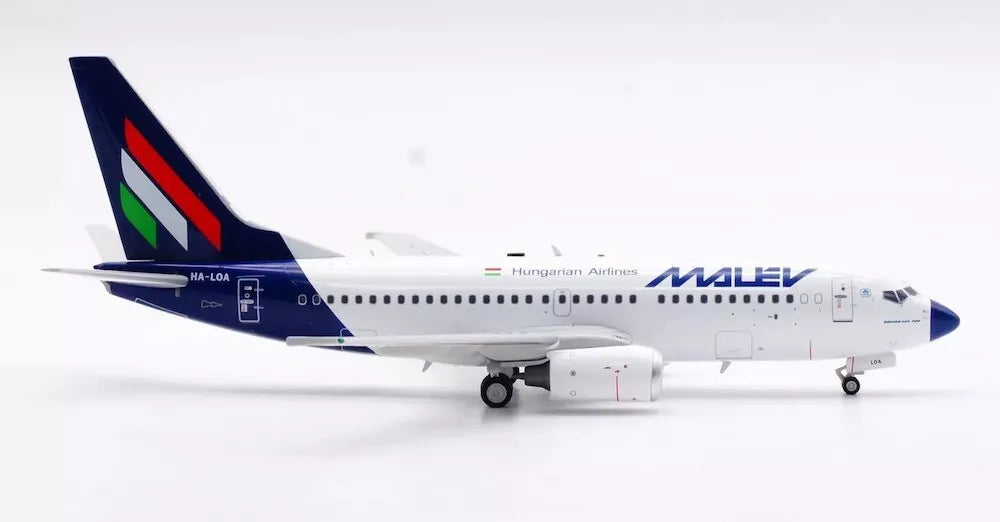 INFLIGHT 200 B737-7Q8 MALEV HUNGARIAN AIRLINES REG: HA-LOA
