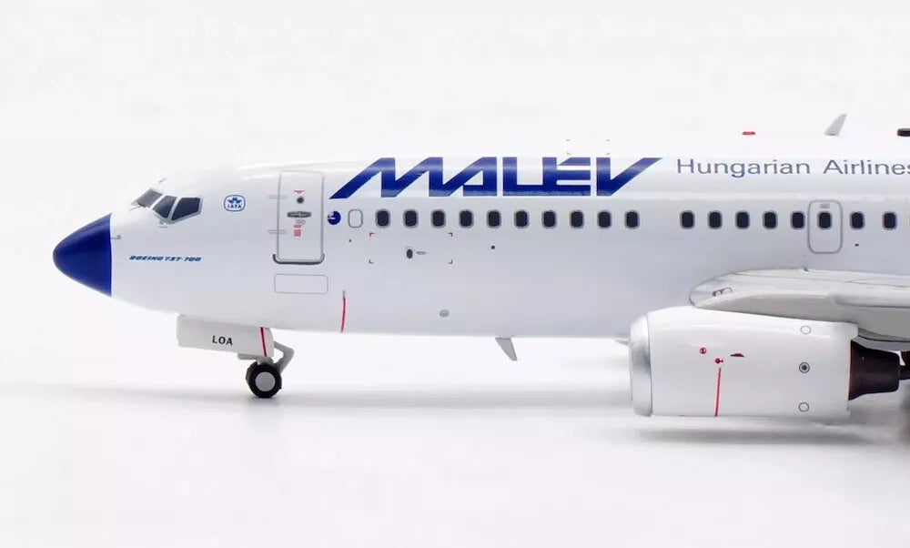INFLIGHT 200 B737-7Q8 MALEV HUNGARIAN AIRLINES REG: HA-LOA