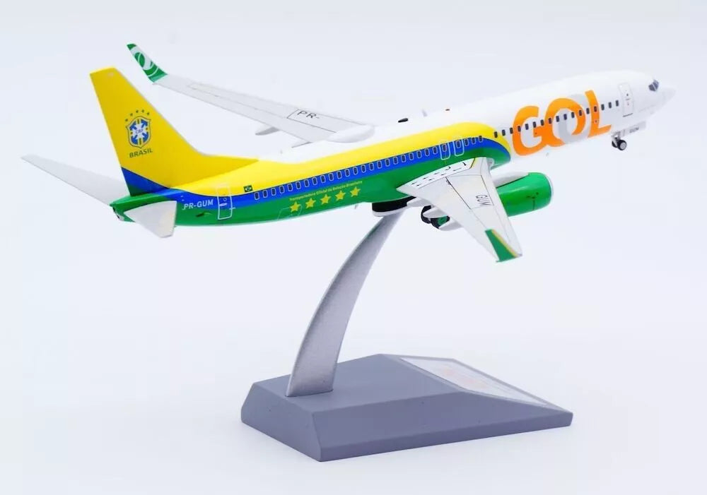 INFLIGHT 200 B737-8EH GOL TRANSPORTES AEREOS REG: PR-GUM
