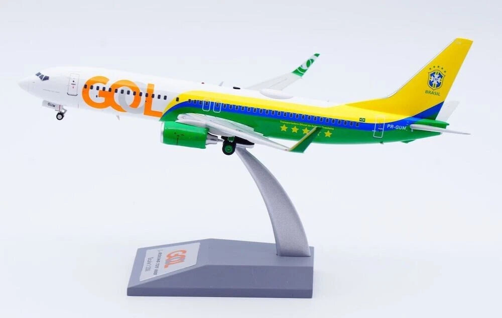 INFLIGHT 200 B737-8EH GOL TRANSPORTES AEREOS REG: PR-GUM