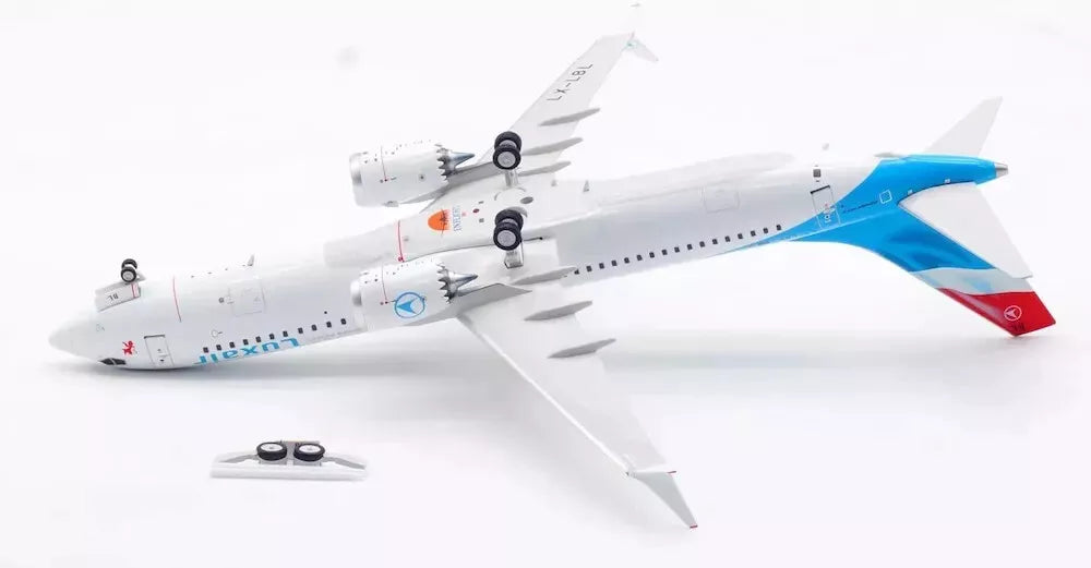 INFLIGHT 200 B737-8 MAX LUXAIR REG: LX-LBL
