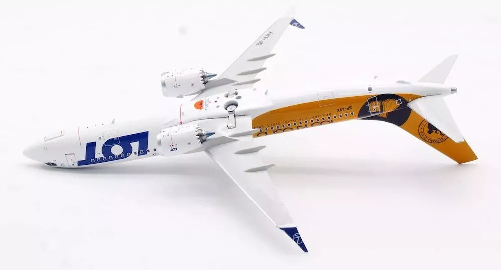 INFLIGHT 200 B737-8 MAX POLISH AIRLINES (LOT) "POLSKIE LINIE LOTNICZE" REG: SP-LVK