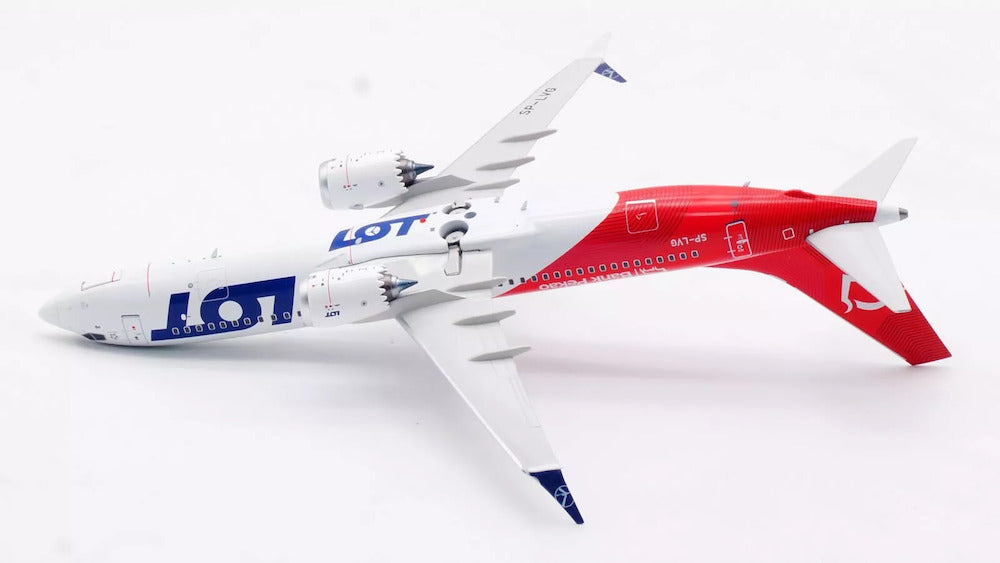 INFLIGHT 200 B737-8 MAX LOT POLISH AIRLINES/POLSKIE LINIE LOTNICZE REG: SP-LVG