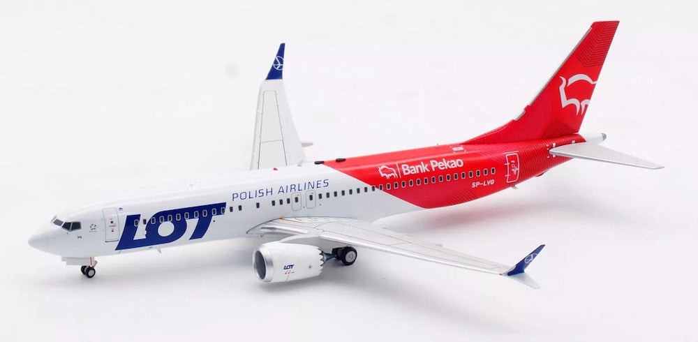 INFLIGHT 200 B737-8 MAX LOT POLISH AIRLINES/POLSKIE LINIE LOTNICZE REG: SP-LVG