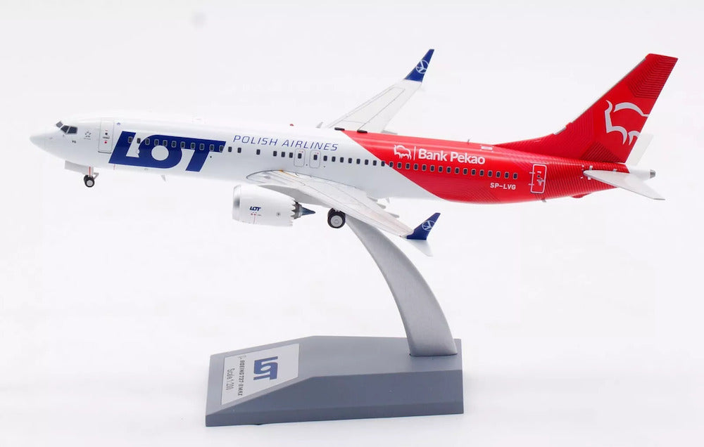 INFLIGHT 200 B737-8 MAX LOT POLISH AIRLINES/POLSKIE LINIE LOTNICZE REG: SP-LVG