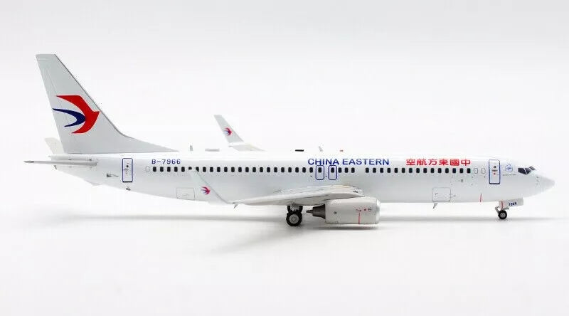 INFLIGHT 200 B737-800 CHINA EASTERN AIRLINES REG: B-7966