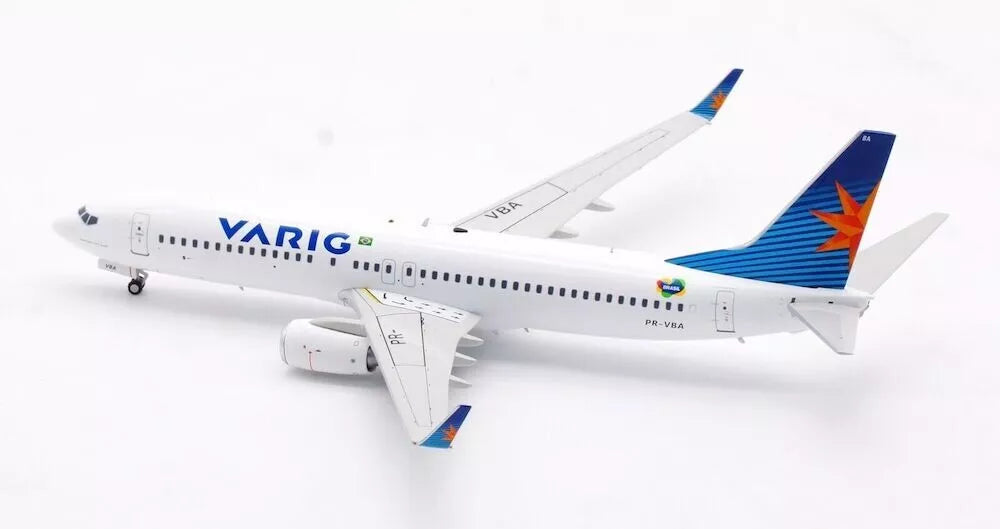 INFLIGHT 200 B737-8AS VARIG REG: PR-VBA