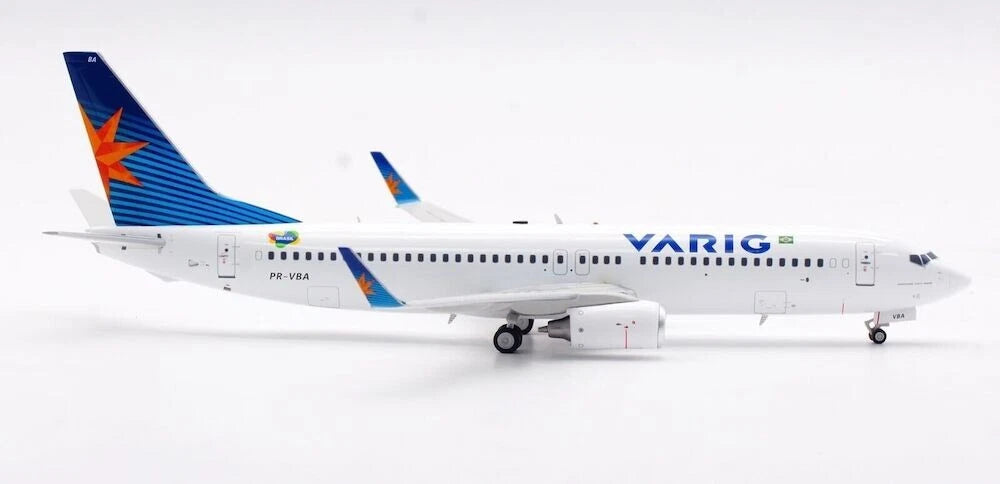 INFLIGHT 200 B737-8AS VARIG REG: PR-VBA