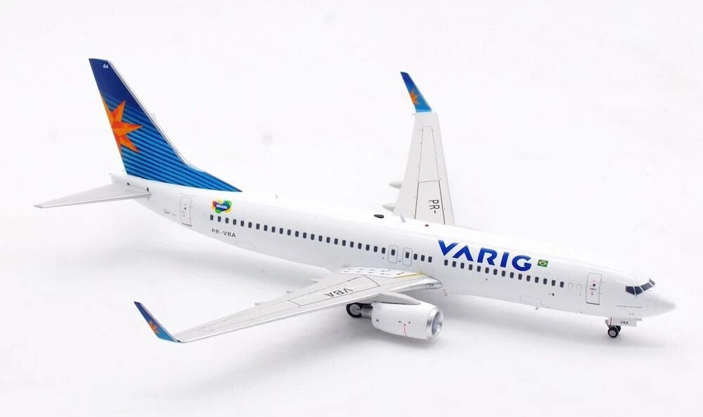 INFLIGHT 200 B737-8AS VARIG REG: PR-VBA