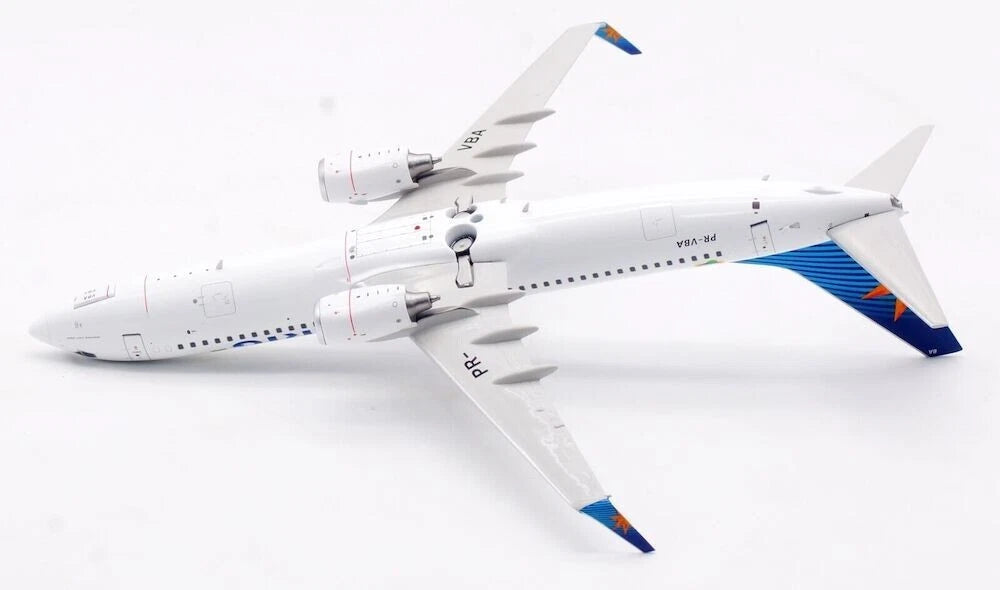 INFLIGHT 200 B737-8AS VARIG REG: PR-VBA