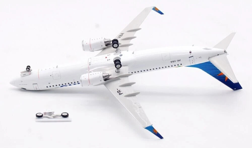 INFLIGHT 200 B737-8AS VARIG REG: PR-VBA