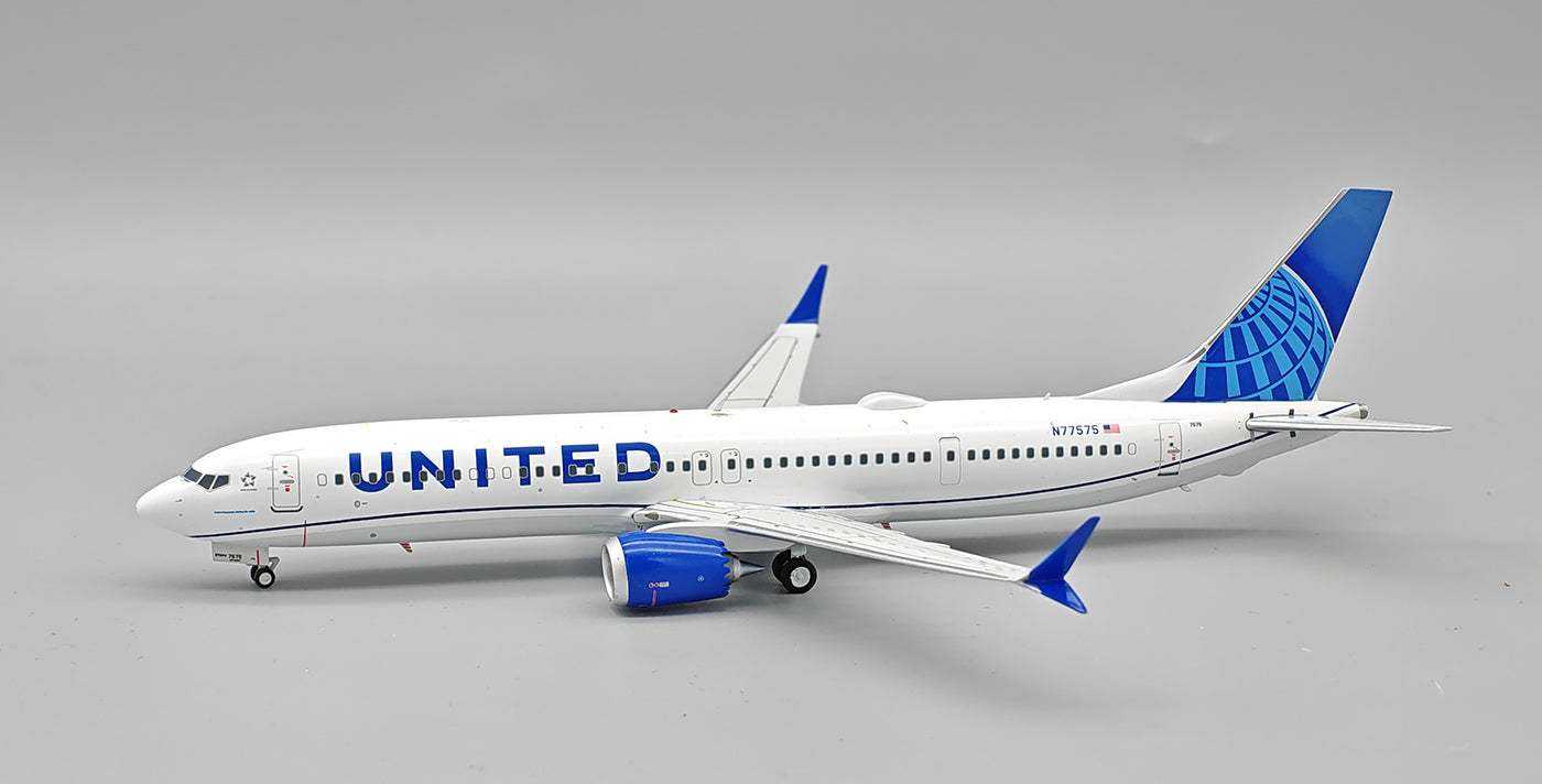 INFLIGHT 200 B737-9 MAX UNITED AIRLINES REG: N77575