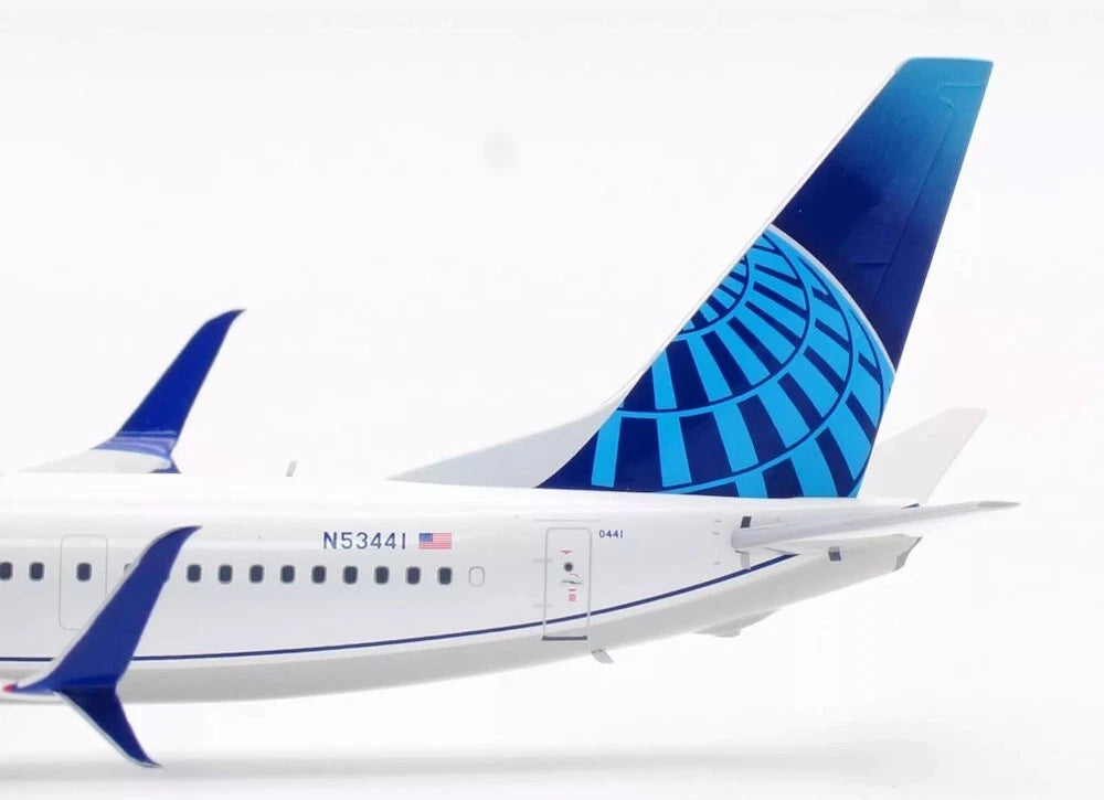 INFLIGHT 200 B737-924/ER UNITED AIRLINES REG: N53441