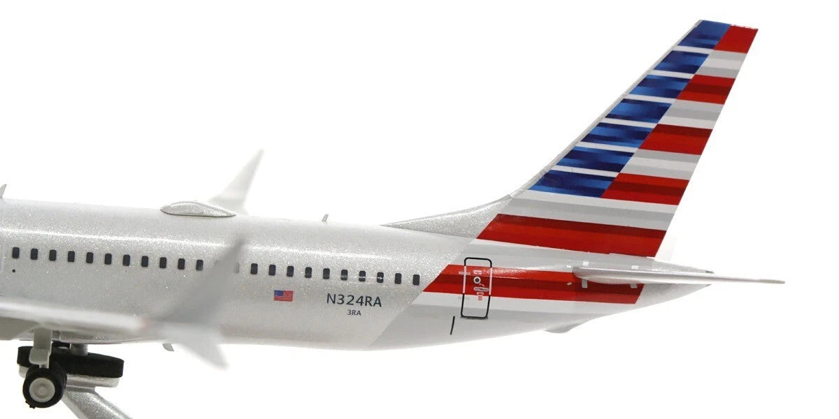 INFLIGHT 200 B737-8 MAX AMERICAN AIRLINES REG: N324RA