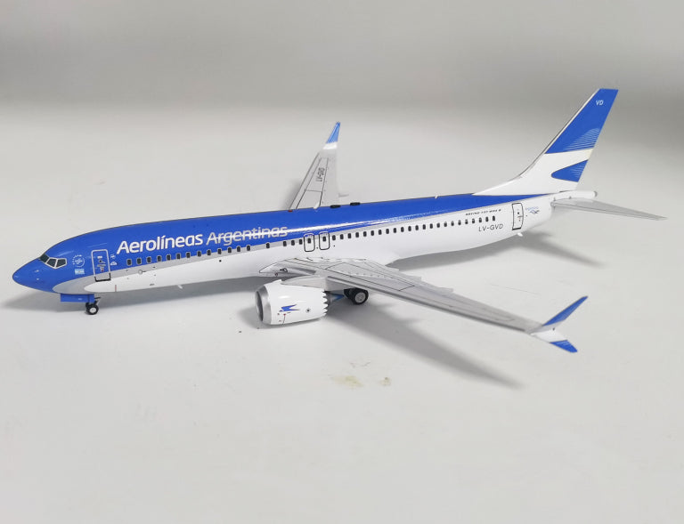 INFLIGHT 200 B737-8 AEROLINEAS ARGENTINAS REG: LV-GVD