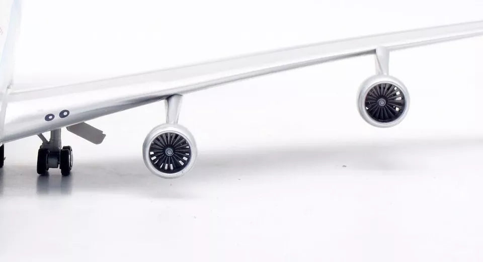 INFLIGHT 200 B747-121 EASTERN AIR LINES REG: N737PA