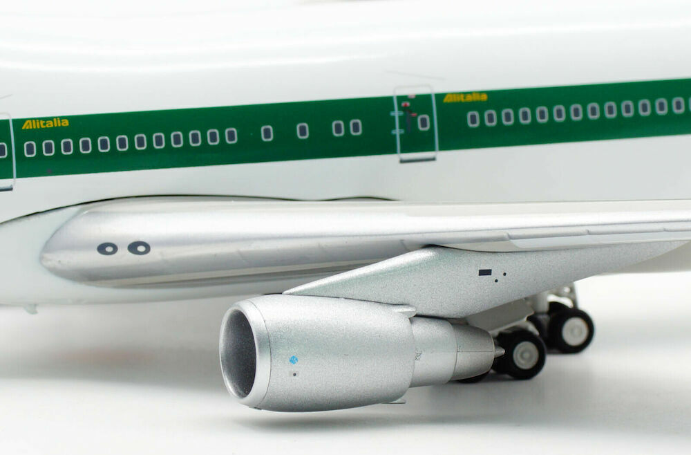 INFLIGHT 200 B747-200 ALITALIA REG: I-DEMN
