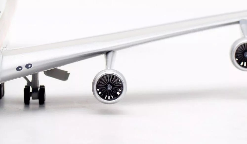 INFLIGHT 200 B747-243B CONTINENTAL AIRLINES REG: N605PE