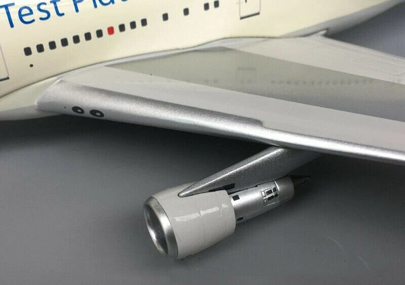 INFLIGHT 200 GENERAL ELECTRIC B747-100 REG: N747GE