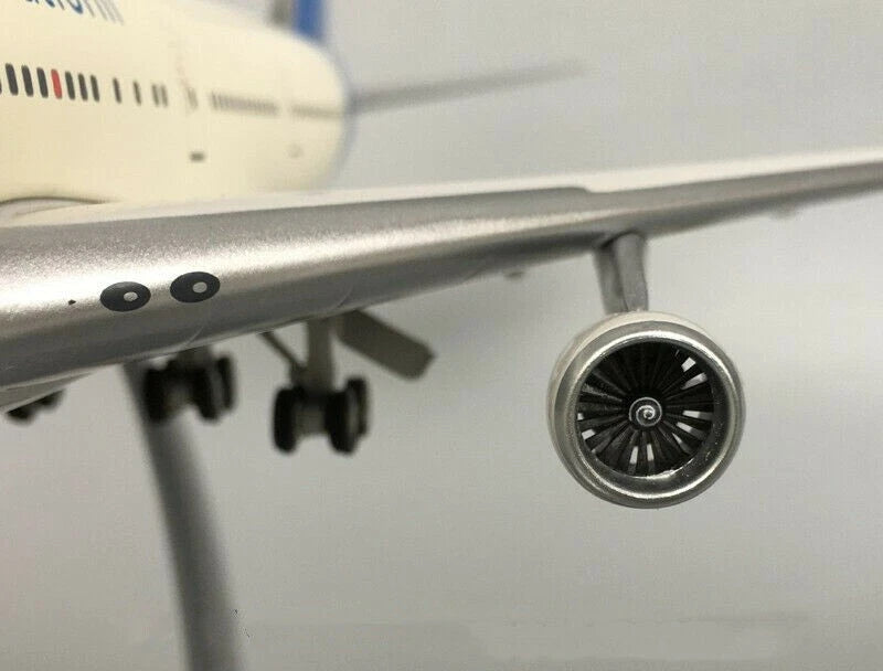 INFLIGHT 200 GENERAL ELECTRIC B747-100 REG: N747GE