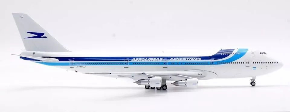 INFLIGHT 200 B747-287B AEROLINEAS ARGENTINAS REG: LV-MLO