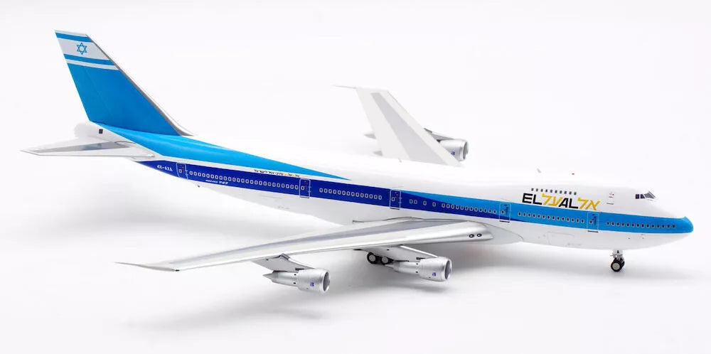 INFLIGHT 200 B747 EL AL ISRAEL AIRLINES REG: 4X-AXA WITH STAND