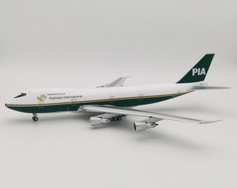 INFLIGHT 200 BOEING 747-200 PIA REG: AP-AYW