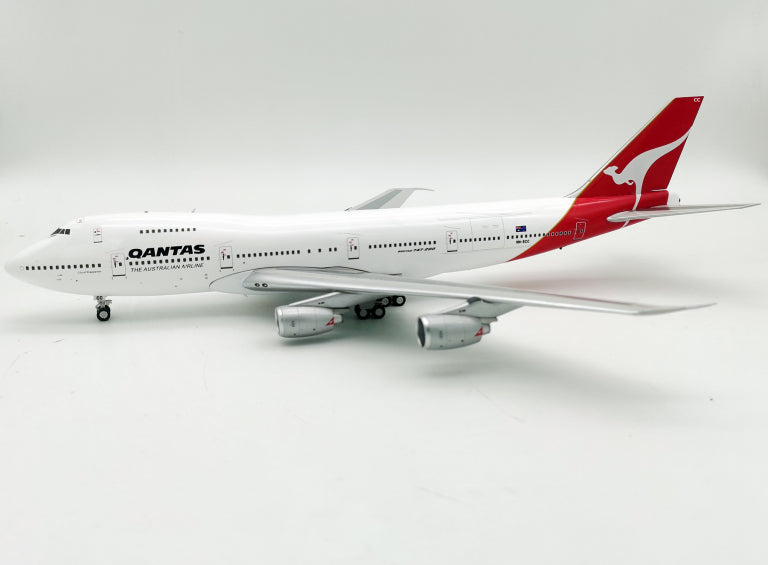 INFLIGHT 200 B747-200 QANTAS REG: VH-ECC