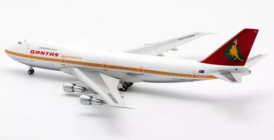 INFLIGHT 200 B747-200 QANTAS REG: VH-EBM