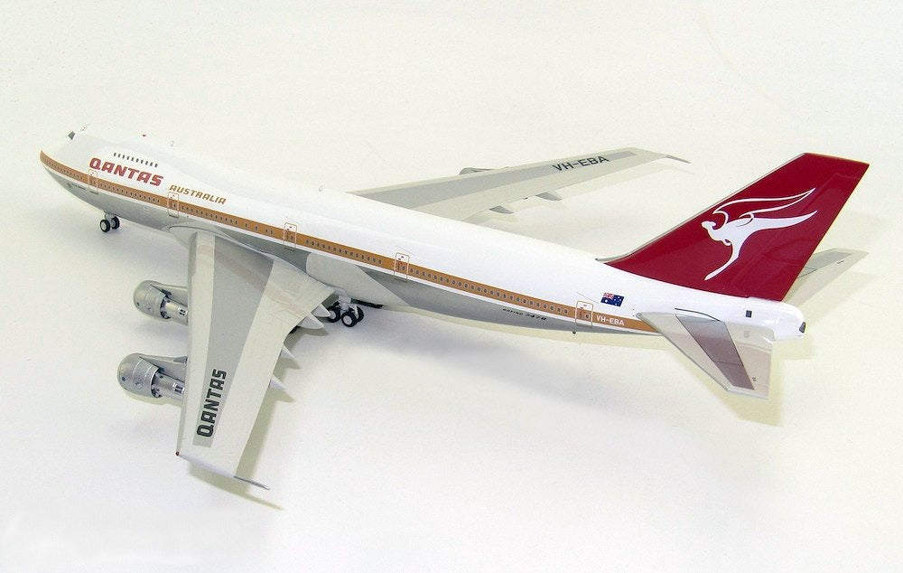 INFLIGHT 200 B747 QANTAS REG: VH-EBA + COLLECTORS COIN