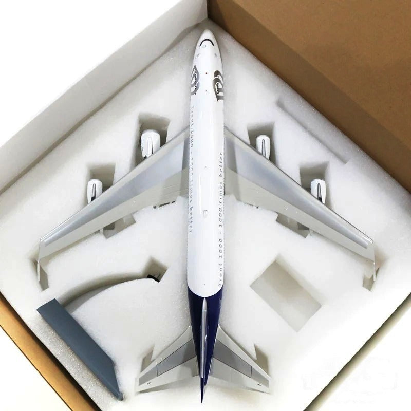 INFLIGHT 200 B747-267B ROLLS-ROYCE "TRENT 1000 - 1000 TIMES BETTER" REG: N787RR