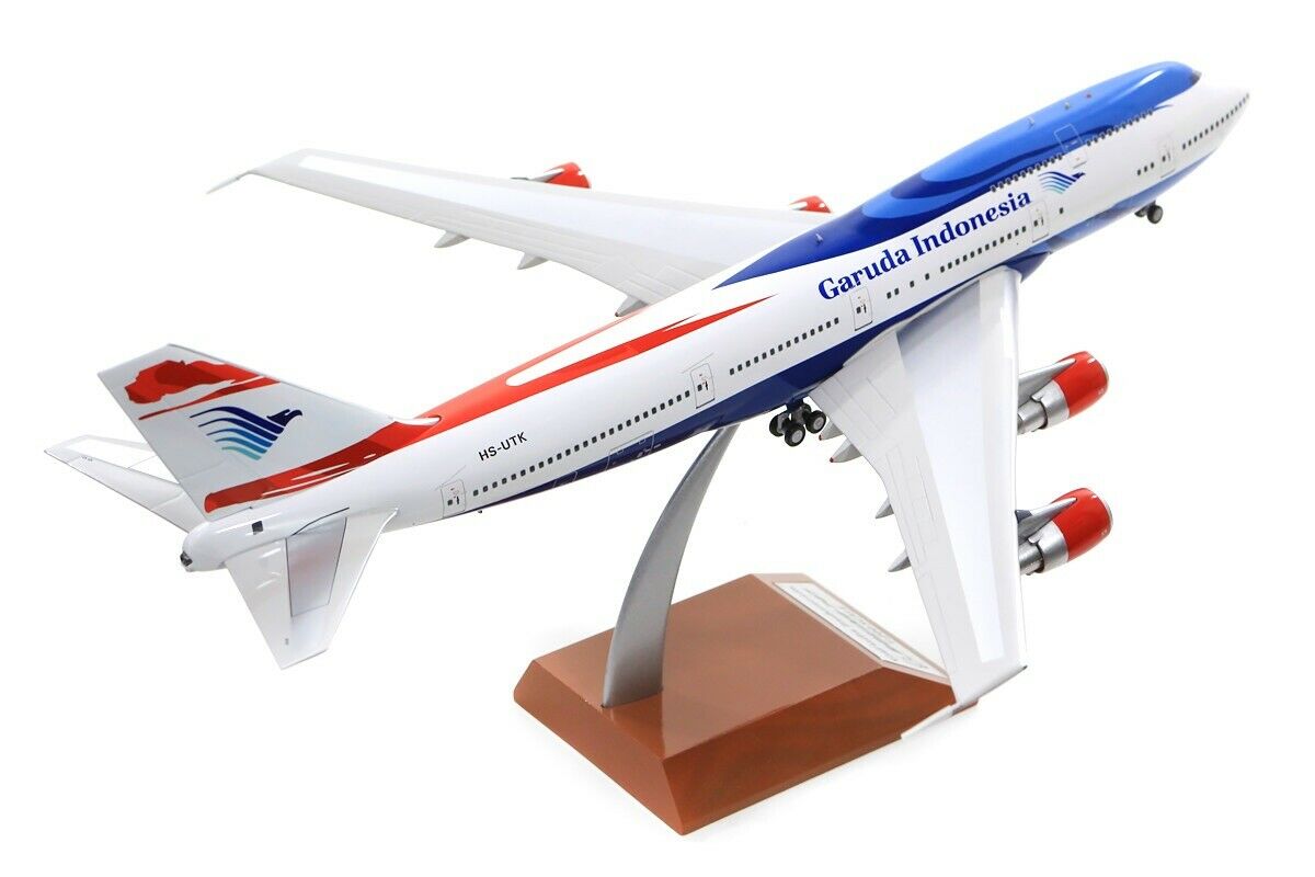 INFLIGHT 200  B747-300 GARUDA INDONESIA REG: HS-UTK