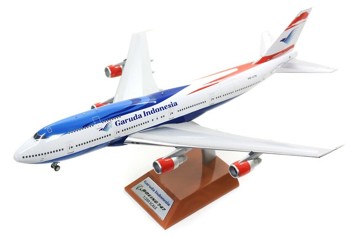 INFLIGHT 200  B747-300 GARUDA INDONESIA REG: HS-UTK