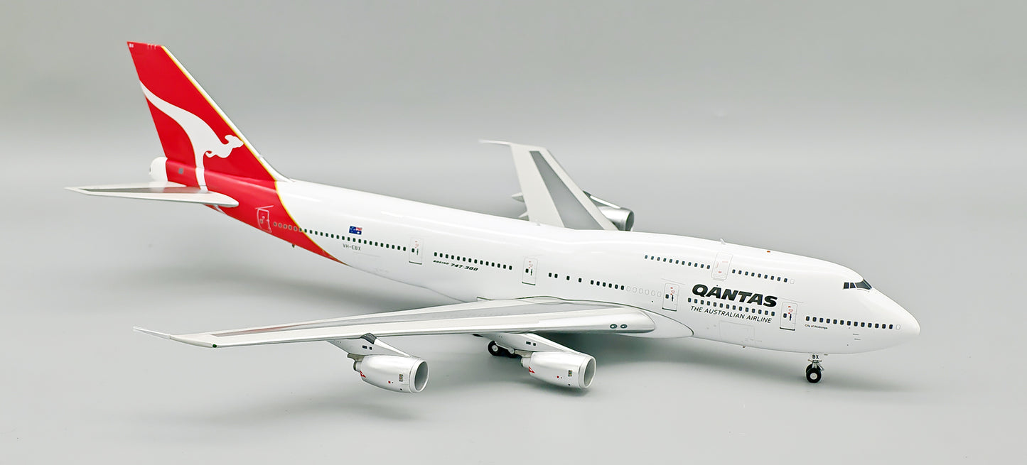 INFLIGHT 200 B747-338 QANTAS (MAGNETIC GEAR) REG: VH-EBX