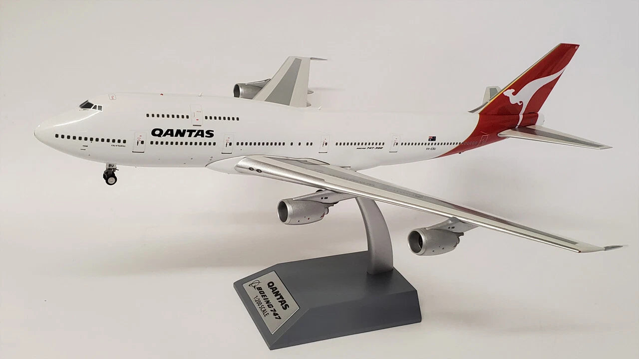 INFLIGHT 200 B747-300 QANTAS REG: VH-EBU