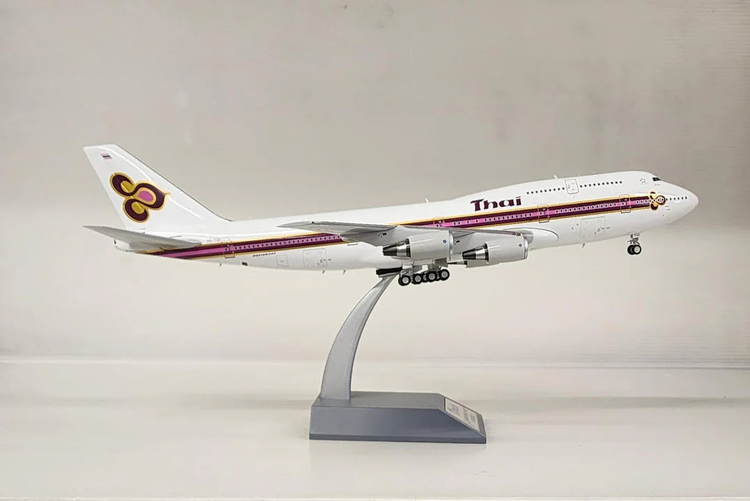 INFLIGHT 200 THAI AIRWAY INTERNATIONAL B747-300 HS-TGD