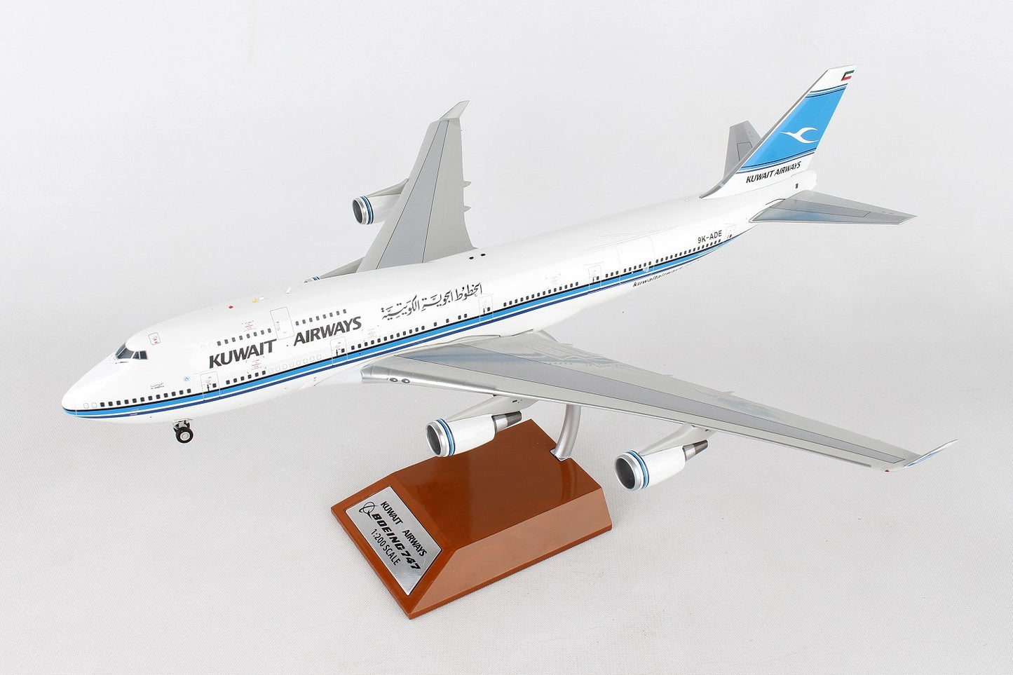 INFLIGHT 200 B747-400 KUWAIT AIRWAYS REG: 9K-ADE