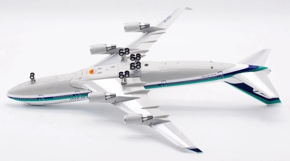 INFLIGHT 200 B747-441 AIR NEW ZEALAND REG: ZK-SUI