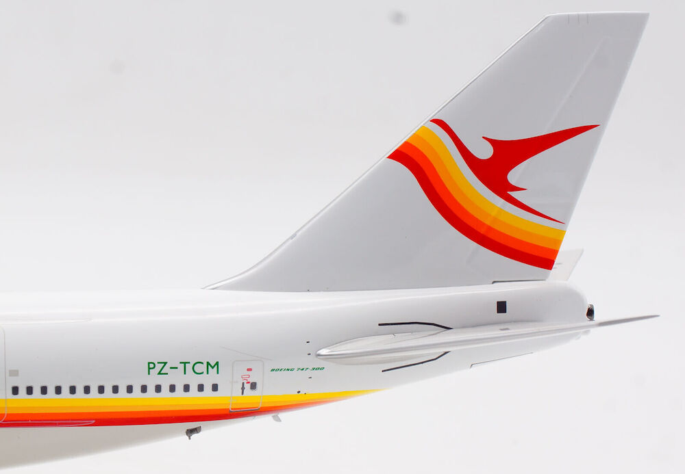 INFLIGHT 200  B747 SURINAM AIRWAYS REG: PZ-TCM