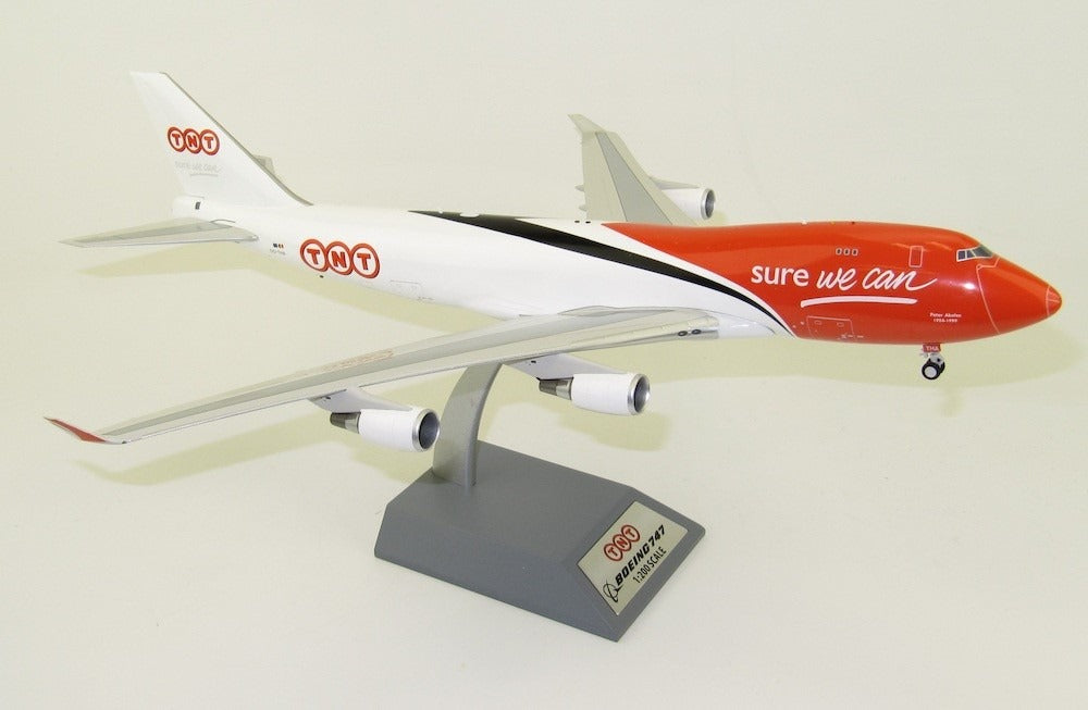 INFLIGHT 200 B747-400 TNT REG: OO-THA