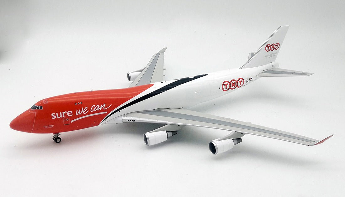 INFLIGHT 200 B747-400 TNT REG: OO-THA