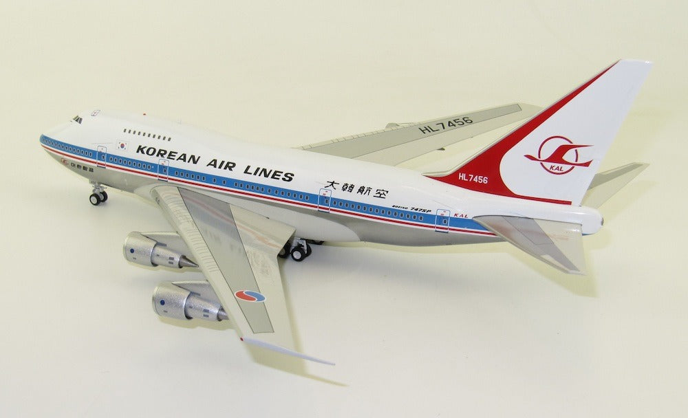 INFLIGHT 200 KOREAN AIR LINES B747SP-B5 REG: HL7456