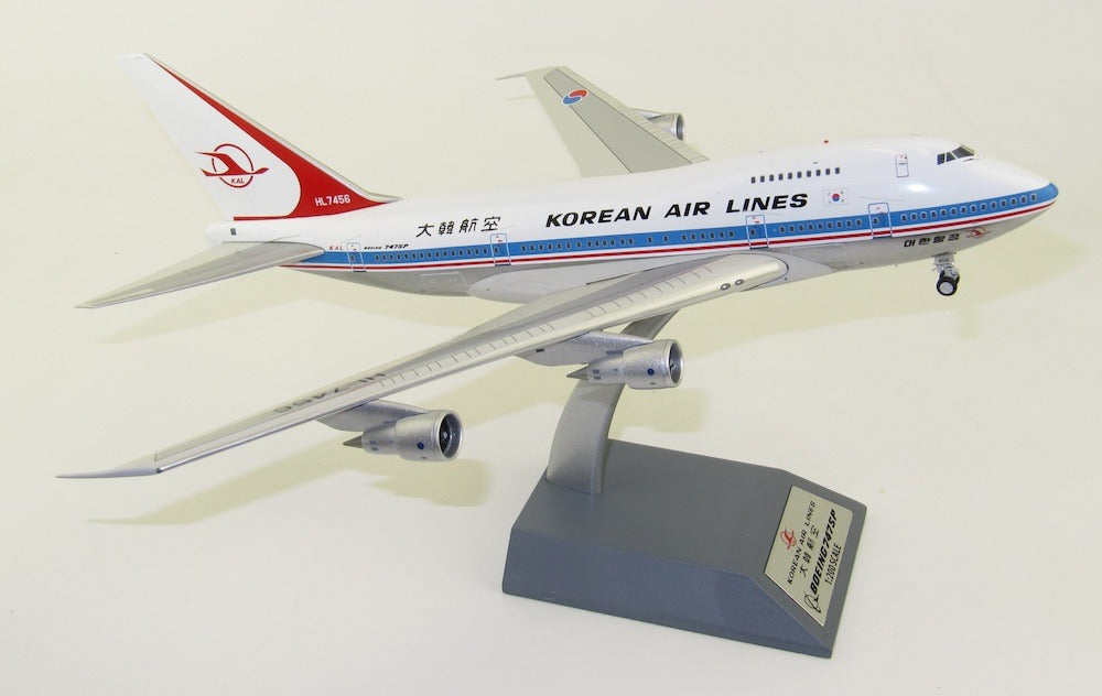 INFLIGHT 200 KOREAN AIR LINES B747SP-B5 REG: HL7456