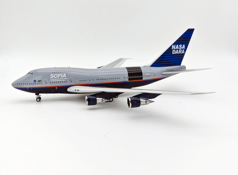 INFLIGHT 200 B747SP REG: N145UA SOFIA AND KEY CHAIN