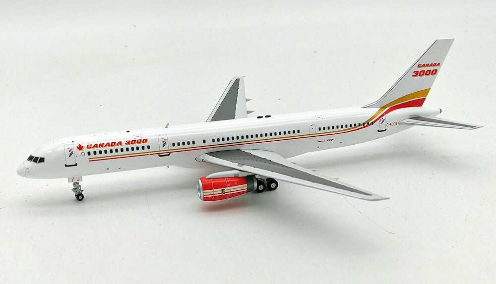 INFLIGHT 200 B757-28A CANADA 3000 REG: C-FOOE
