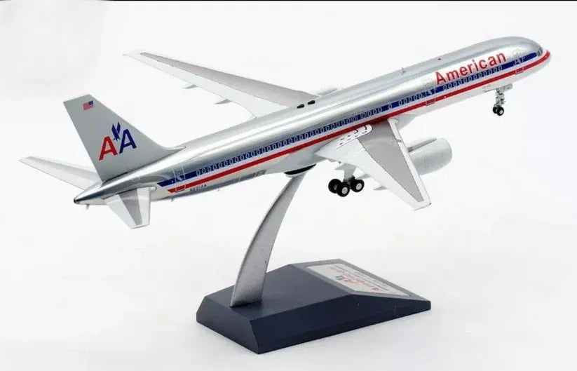 INFLIGHT 200 AMERICAN AIRLINES B757-223 REG: N631AA